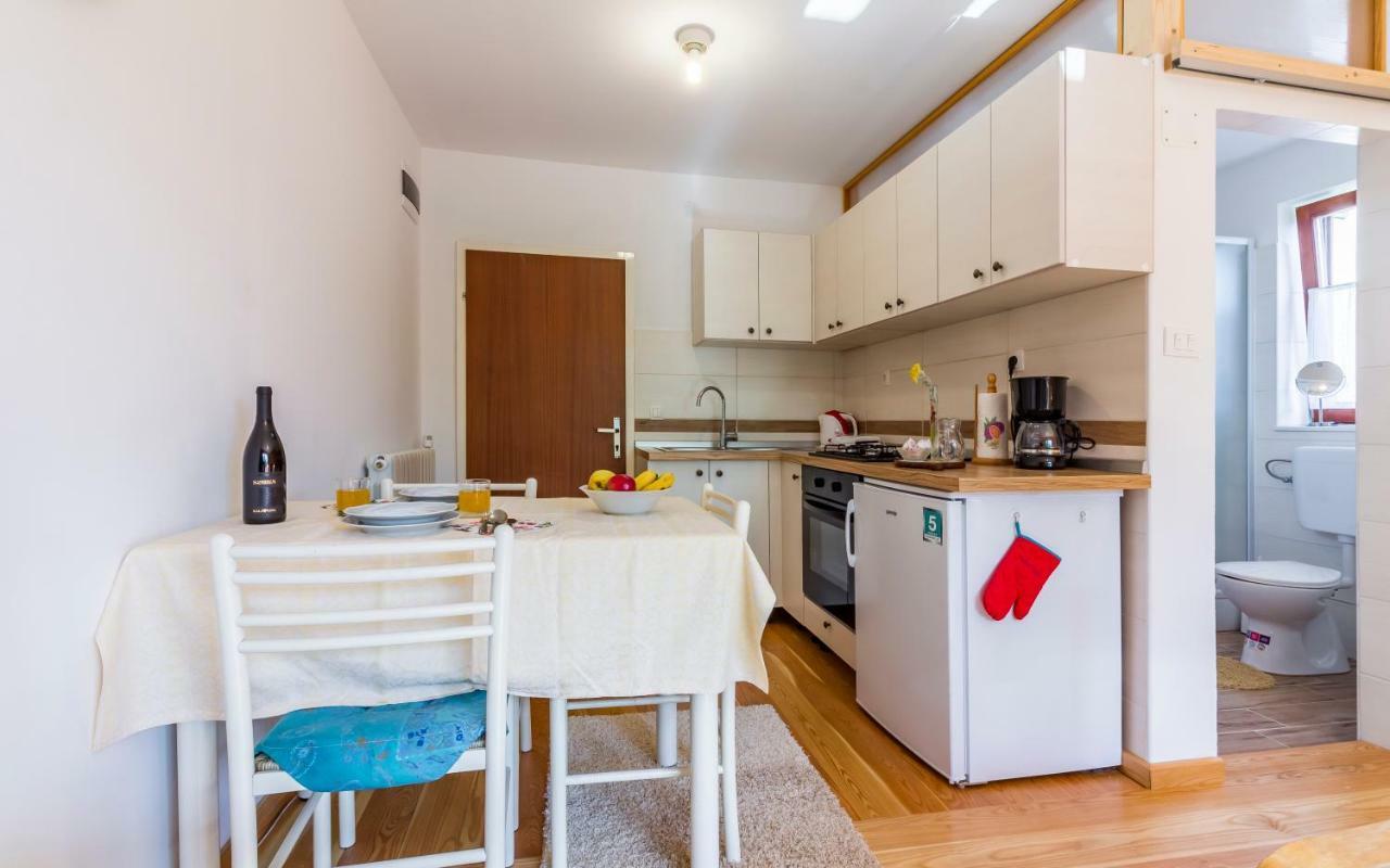 Studio Apartment Meden Pomer Extérieur photo